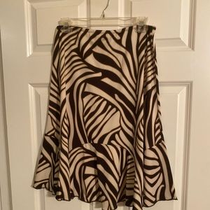 Hypnotized flouncy skirt